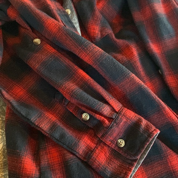 Jach’s Girfriend New Tork plaid button-up in navy and red with denim trim. - Picture 7 of 10
